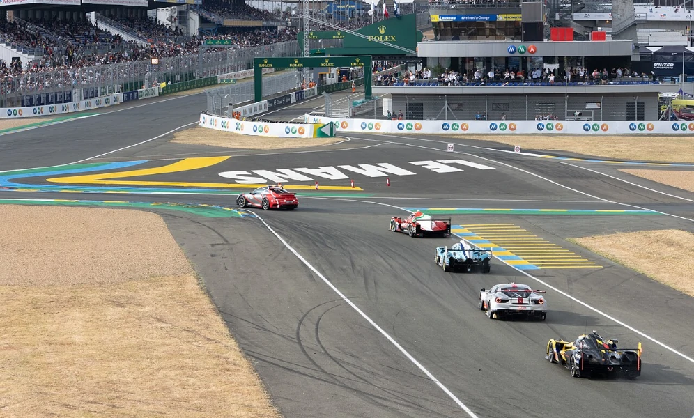 Les 24h du Mans proche de l'hôtel